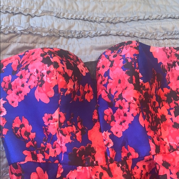 Cobalt blue and floral dress with mesh detailing - Picture 3 of 4